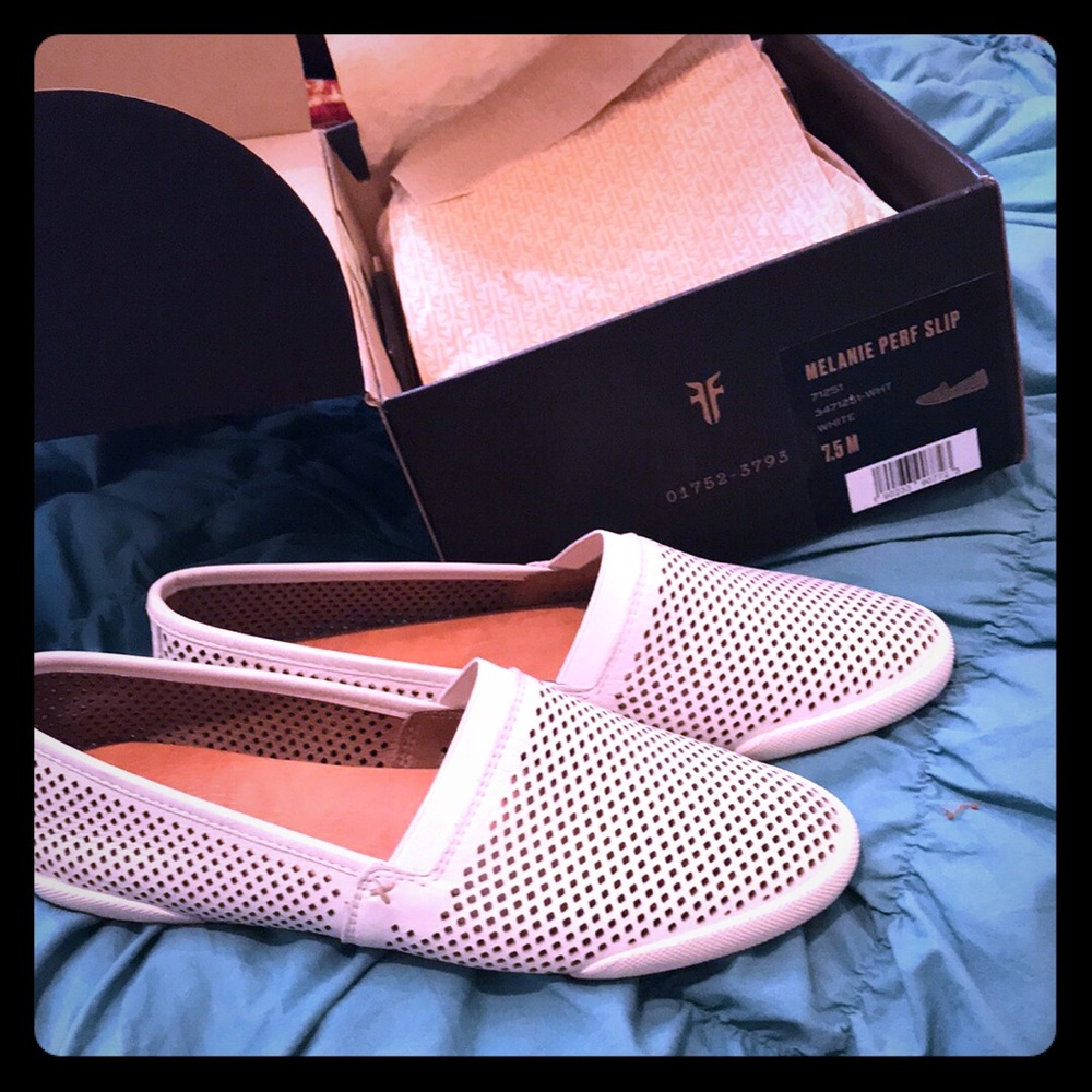 Frye Melanie Perf Slip on Size 7.5